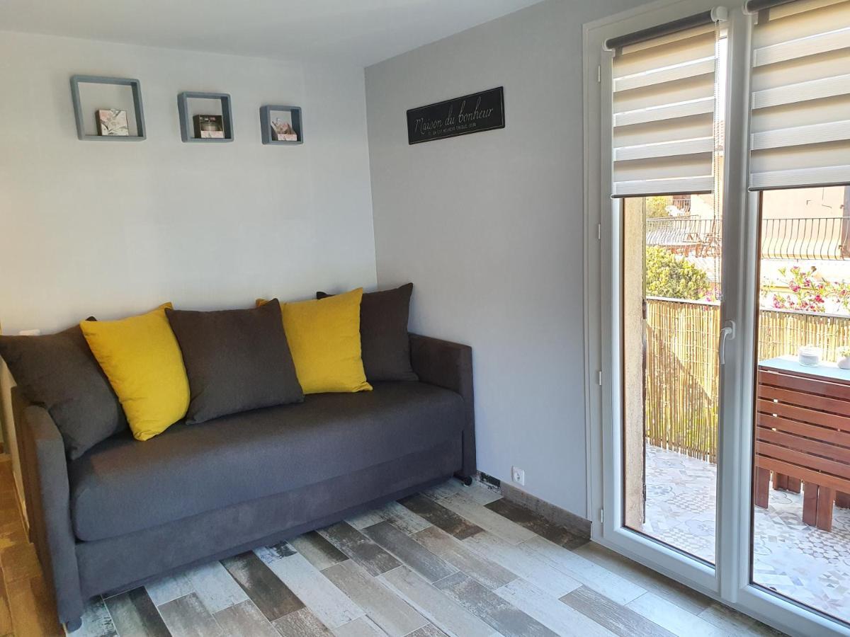 Studio Acces Direct A La Plage La Londe-les-Maures ภายนอก รูปภาพ